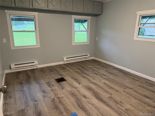 Building Photo - 851 Cr-164