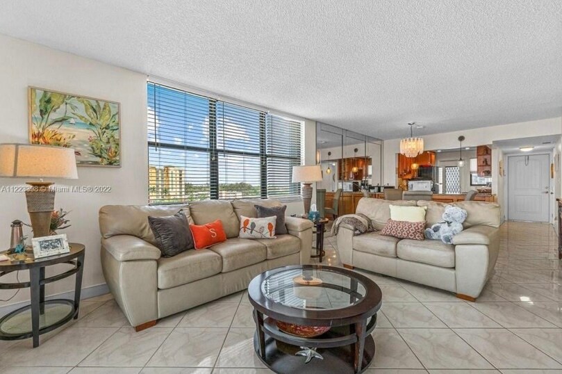 Primary Photo - 801 N Ocean Blvd