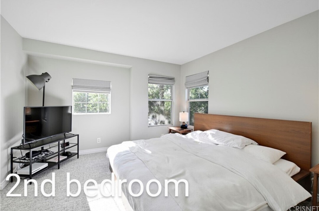 Building Photo - 3322 Holly Grove St