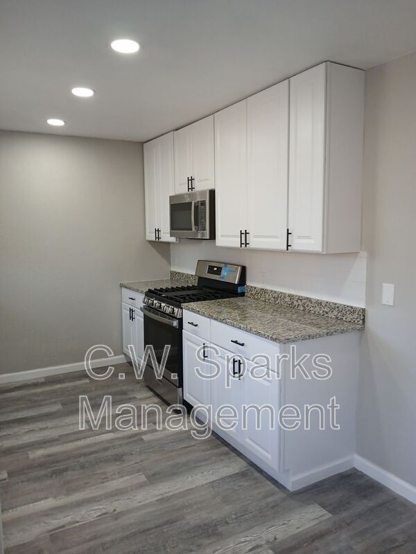 Building Photo - 7840 Mirage Valley Dr