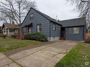 Building Photo - Fantastic 4-Bedroom, 2-Bath Home In Eugene...