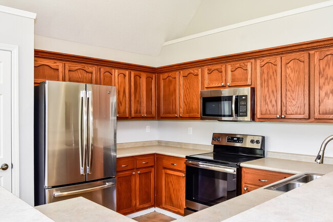 Building Photo - 2848 Pinnacle Dr
