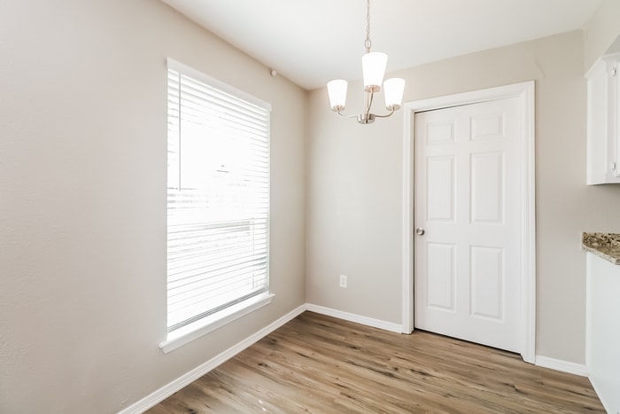 Building Photo - 3310 Ridgehaven St