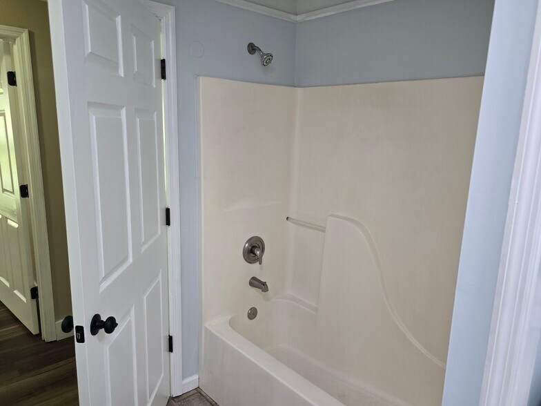 Bathroom #3 - 2065 Pinemount Blvd