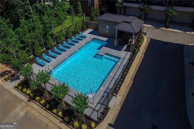 Building Photo - 339 Brownstones Cir NE