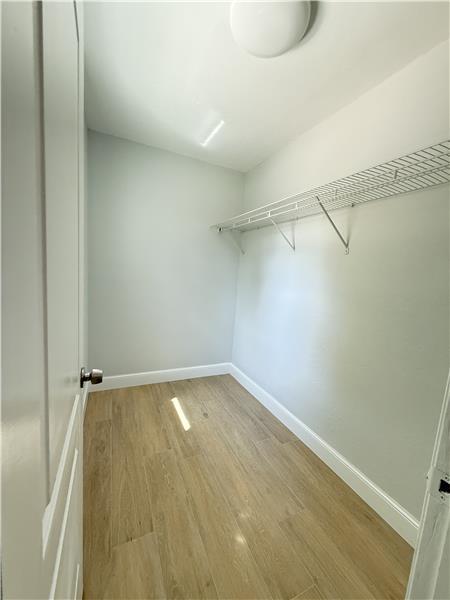 Building Photo - 25356 Pinson Dr