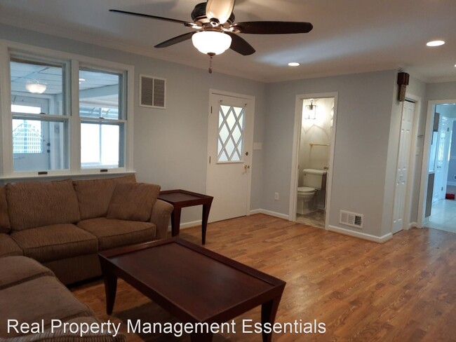 Building Photo - 3 br, 3.5 bath House - 115 Oakway Road