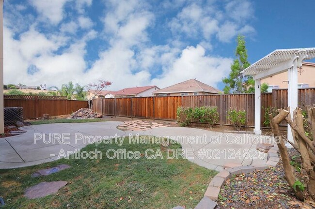 Building Photo - 4581 Bonraven Way