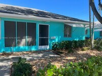 Building Photo - 414 9th Ave N