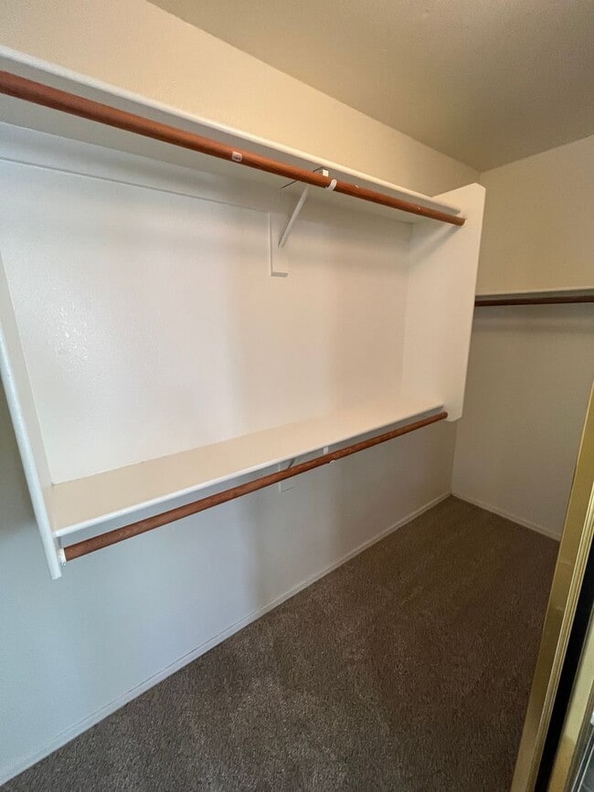 Building Photo - 4 Weeks of Free Rent! - Three bedroom Sing...