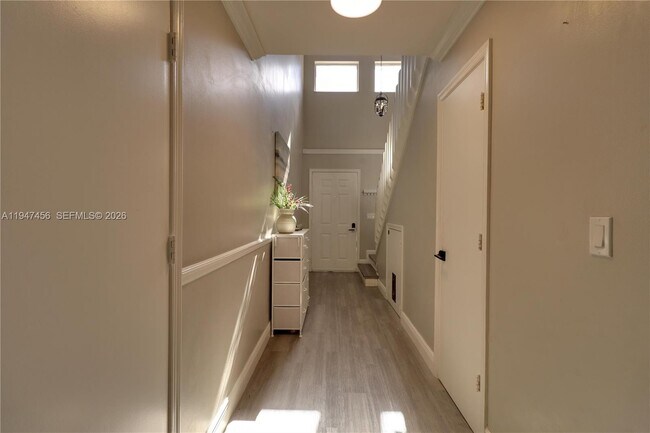 Building Photo - 2149 Discovery Cir W