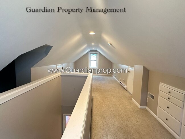 Building Photo - Richfield Single Family Home, Fenced Yard,...