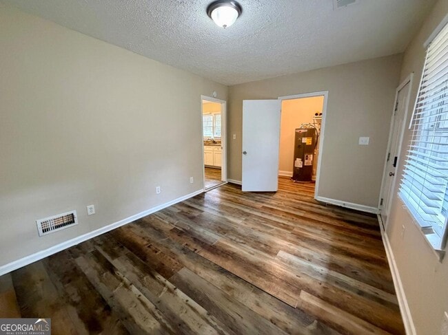 Building Photo - 3006 Remington St