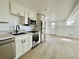 Building Photo - 1436 S Spaulding Ave