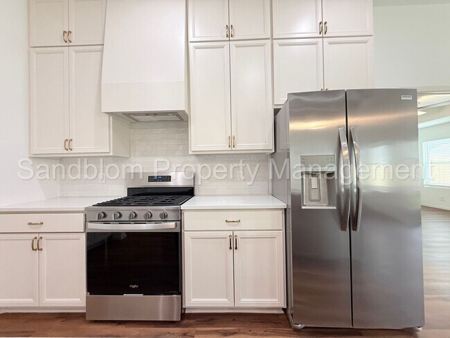 Building Photo - For Lease | Bixby | Available Now!