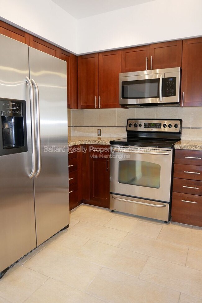 Building Photo - 5440 Leary Ave NW