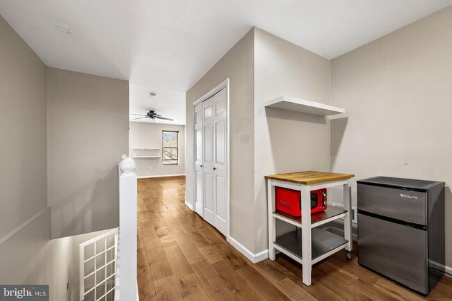 Building Photo - 2315 Eastern Ave