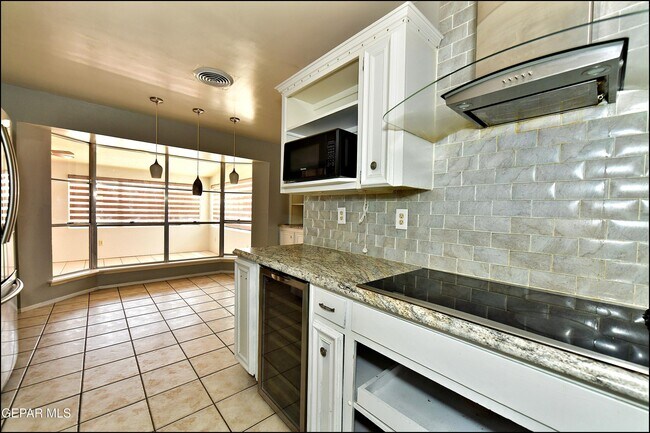 Building Photo - 9125 W H Burges Dr