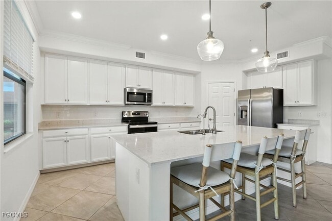 Building Photo - 12039 Hawthorn Lake Dr