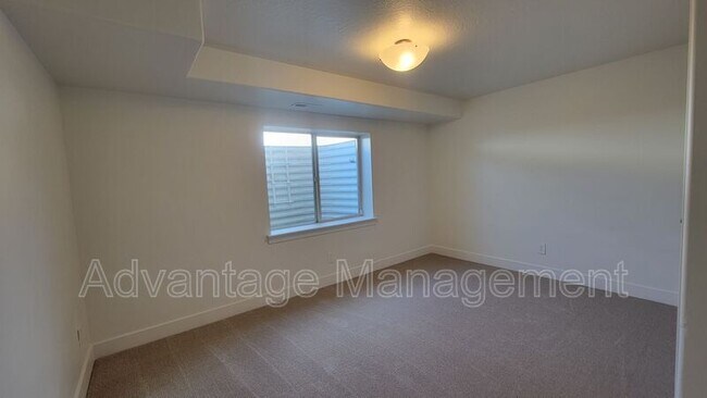 Building Photo - 1652 W Brooke St