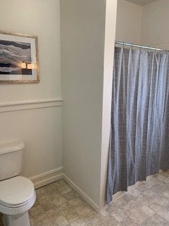 Building Photo - 423 E Portage Ave