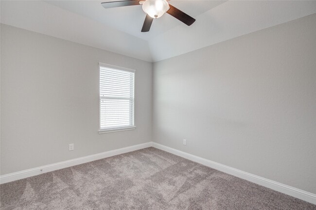 Building Photo - 12816 Oak Fls Dr