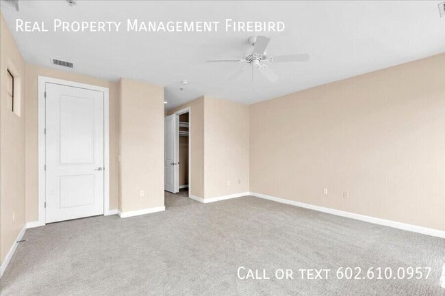 Building Photo - 7297 N Scottsdale Rd