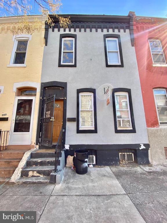 Building Photo - 2021 N Gratz St