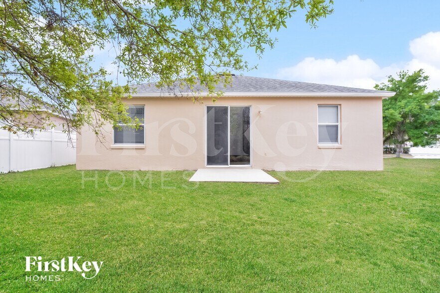 Building Photo - 3960 Andover Cay Blvd