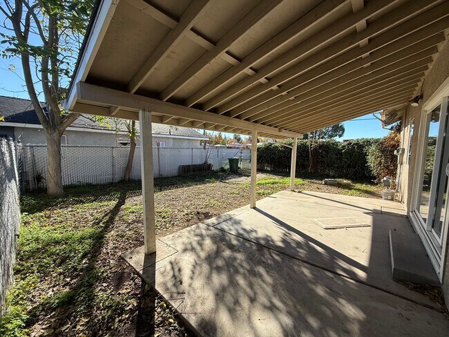 Building Photo - Acacia Multi Dwelling