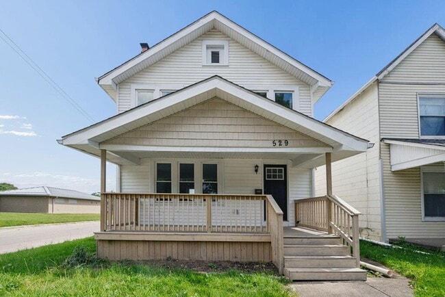 Building Photo - 529 E Morrill Ave
