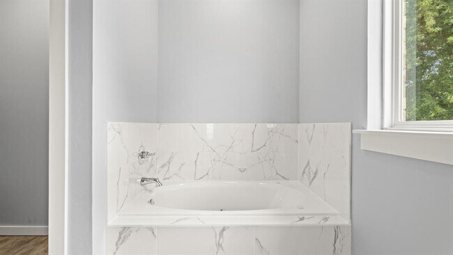 Building Photo - 12624 E Hefner Rd