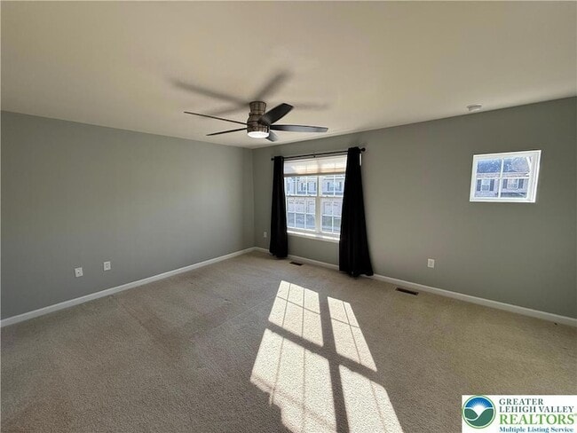 Building Photo - 4492 Cottonwood Dr