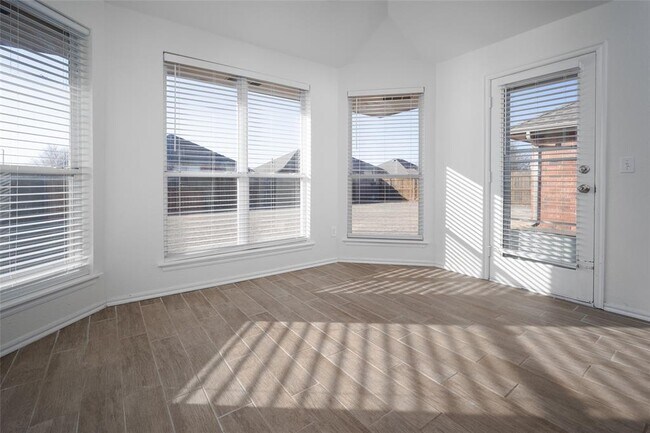 Building Photo - 3612 Crail Dr