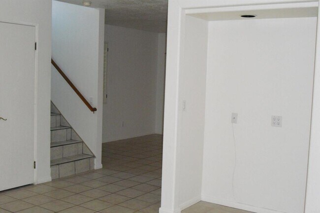 Building Photo - 1508 Concord Way