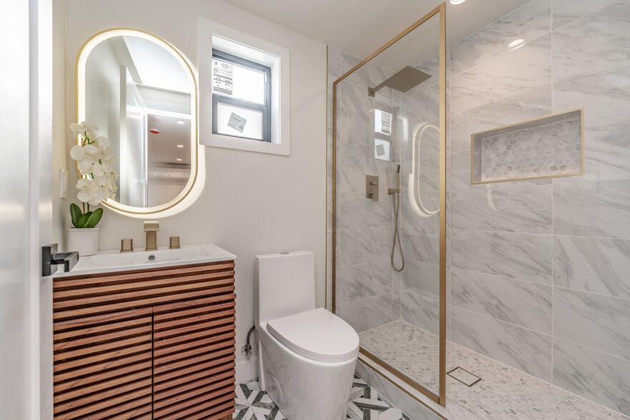 Building Photo - 1972 S Corning St