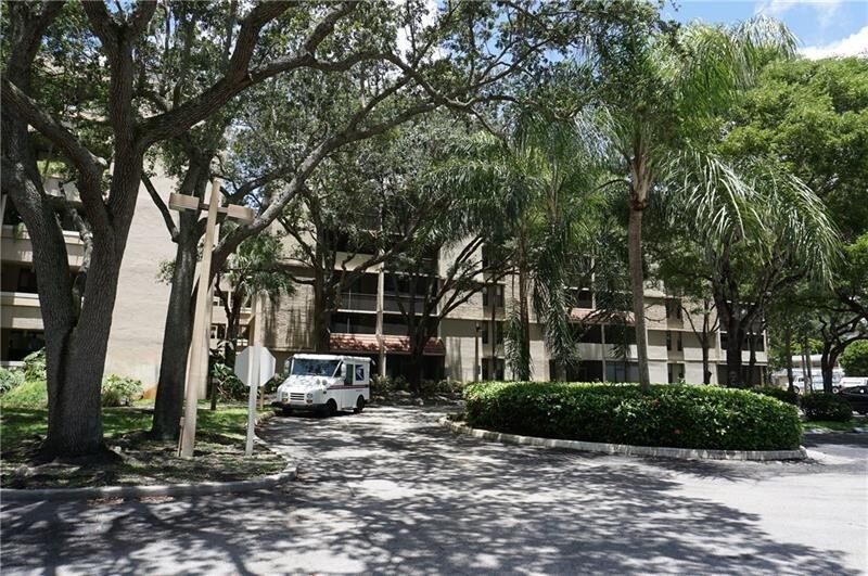 Condo Complex - 6800 Cypress Rd