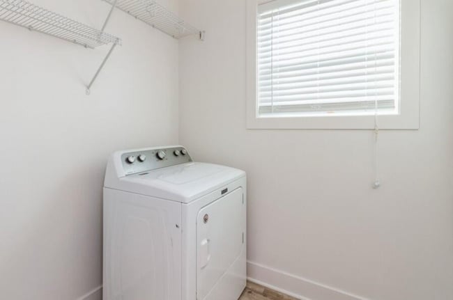 Building Photo - 112 Wilder Pl