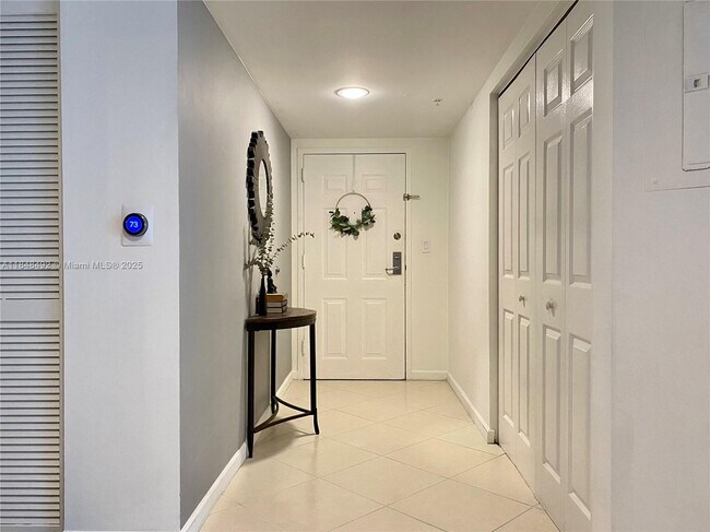 Primary Photo - 1155 Brickell Bay Dr