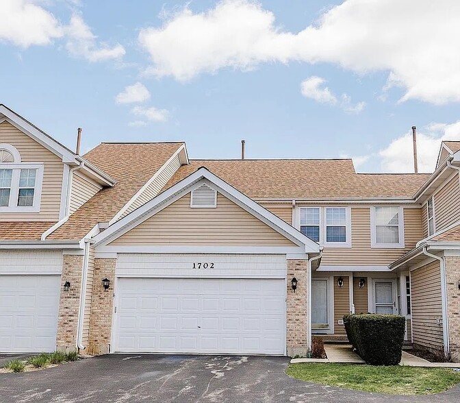 Primary Photo - 1702 Saint Ann Dr