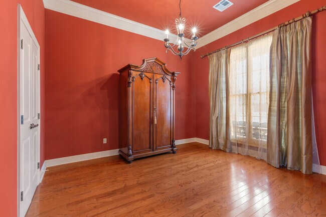 Building Photo - 106 Sandhurst Dr