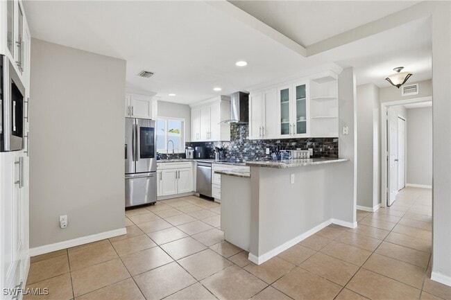 Building Photo - 4421 SW 14th Pl