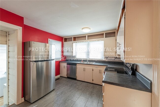 Building Photo - 1323 Garland Ave