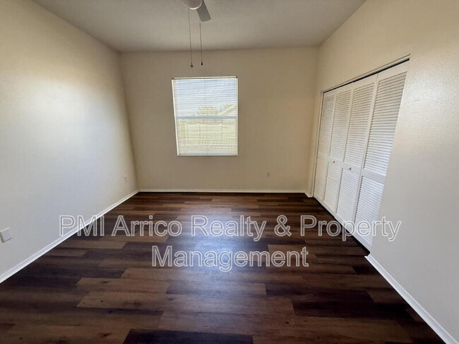 Building Photo - 12653 Longcrest Dr