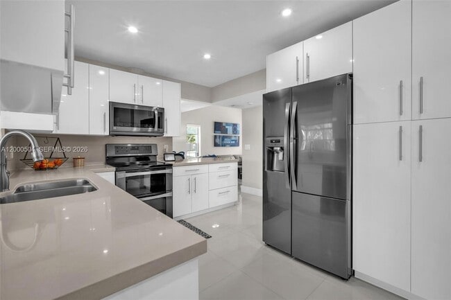 Building Photo - 15743 Woodgate Pl