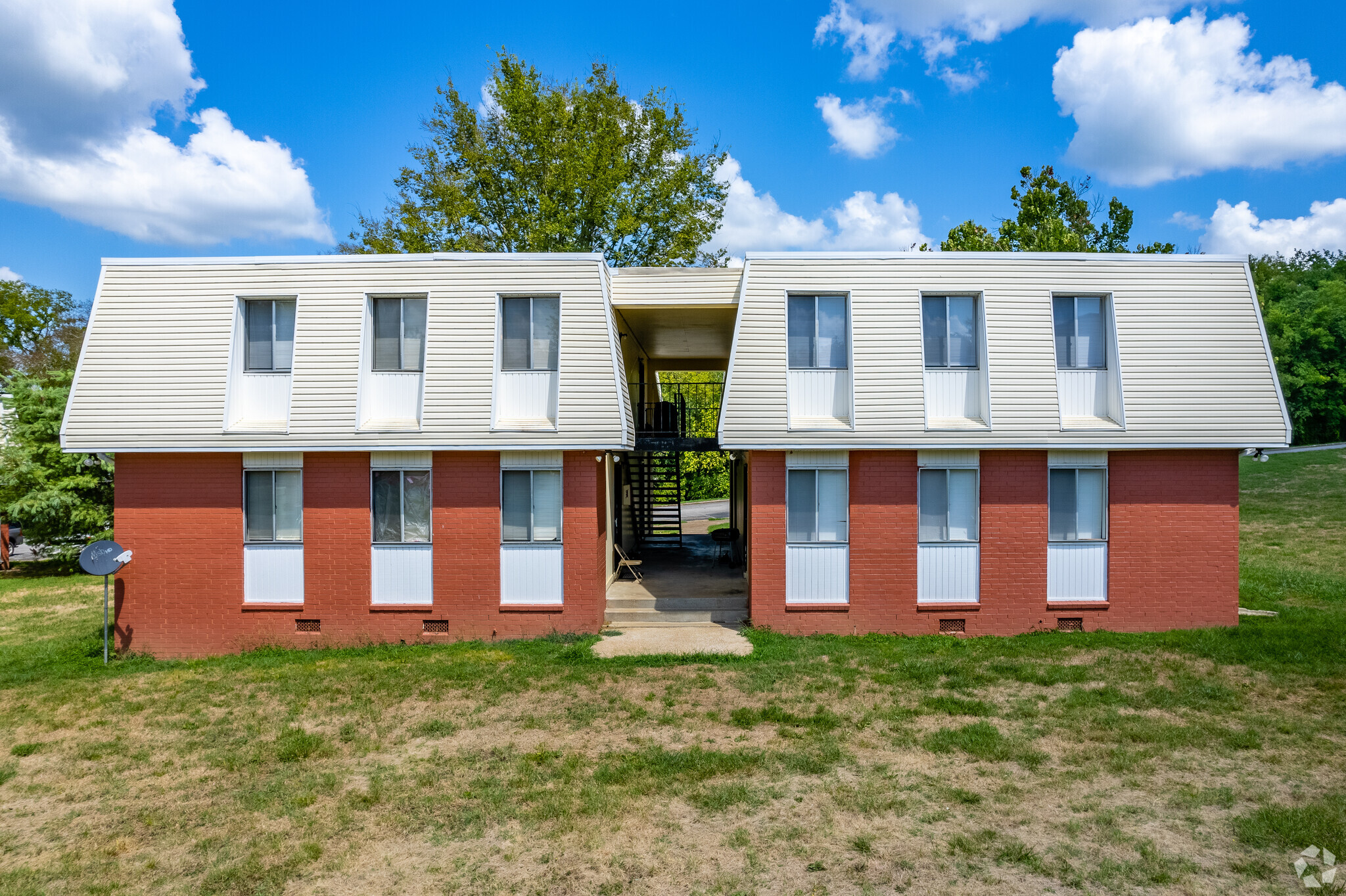 Building Photo - Autumnwood Apartments