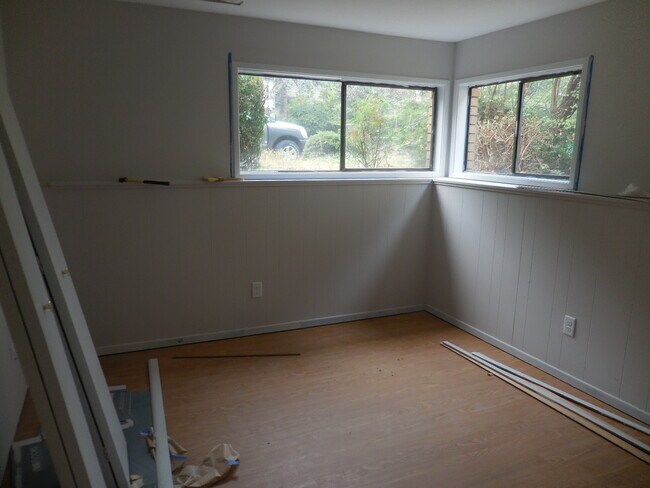 Building Photo - 9908 SW 29th Pl