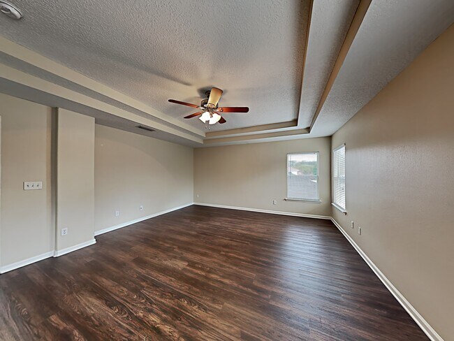 Building Photo - 2526 Britney Lakes Lane