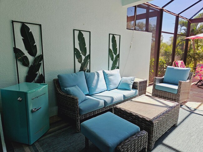 Building Photo - Annual Furnished Pet Friendly Twin Villa l...