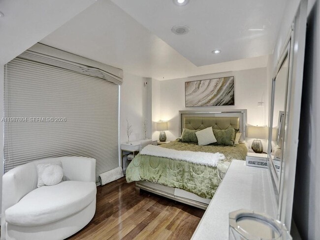 Building Photo - 3370 Hidden Bay Dr